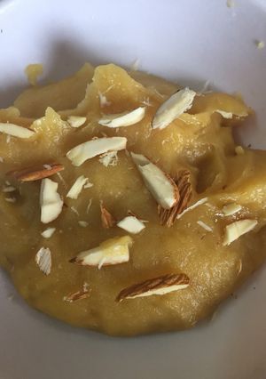 A picture of Besan ka Halwa.