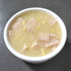 A picture of Ham and Corn Soup.
