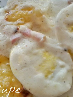 Una foto de Huevos con bechamel de nata gratinados en GME y GMF y tradicional