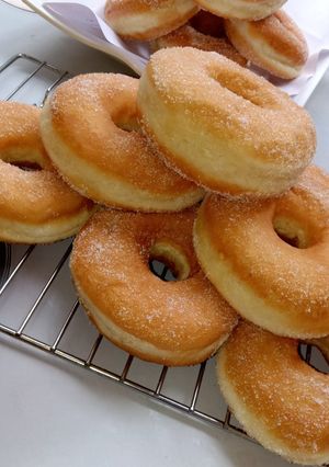 A picture of Fluffy doughnuts.