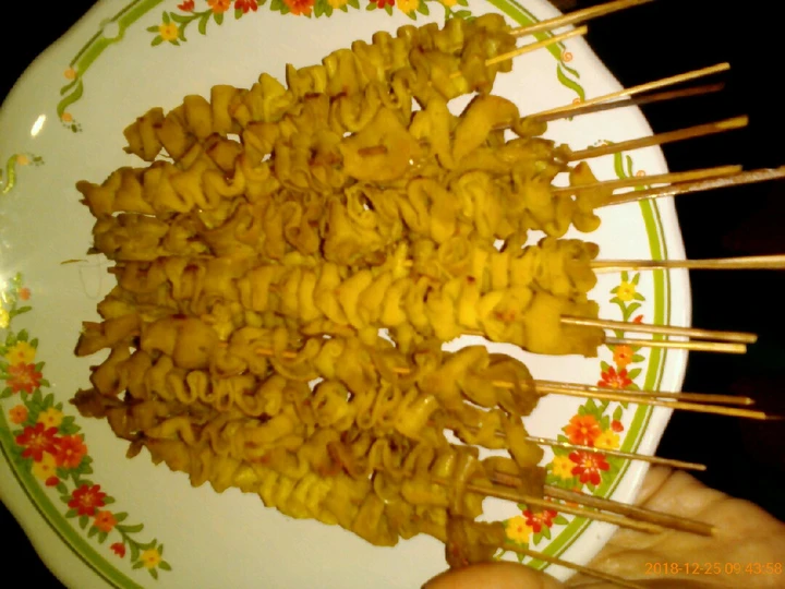 Langkah Gampang Membuat Resep Usus bakar bumbu kuning yang  Bikin Ketagihan Anti Ribet, Menggugah Selera