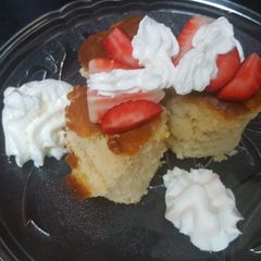 A picture of Egg less cake.