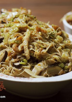 【年菜】小媳婦聰明快炒米粉 的食譜成品照片