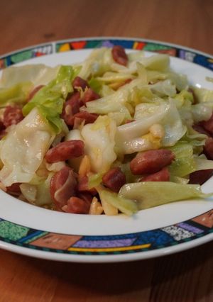 香腸炒高麗菜 的食譜成品照片