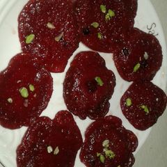 A picture of Beetroot and Carrot Malpua.