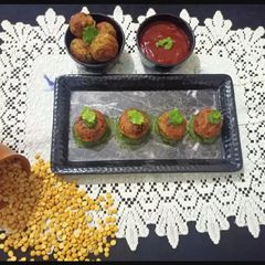 A picture of Chana Dal Vada.