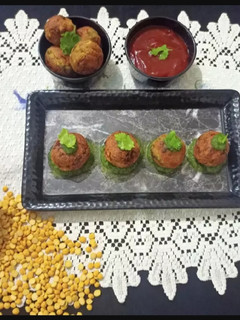 A picture of Chana Dal Vada.