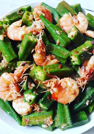 Hình của món Đậu bắp xào sate tôm.