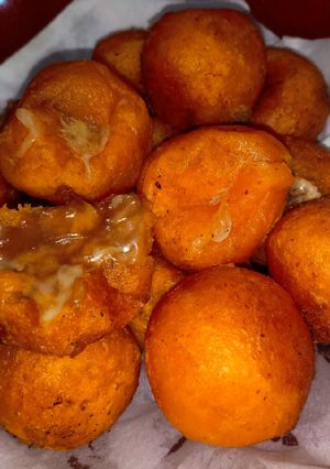 Foto resep Bola Ubi Kuning Mozarella toping coklat kacang endesss... 🤩