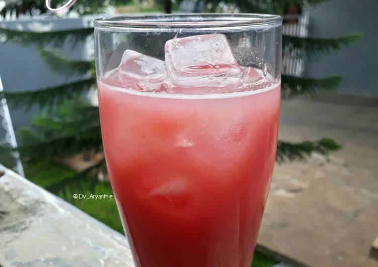 Langkah membuat Jus jambu merah enak