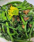 Cần tây nước xào tỏi