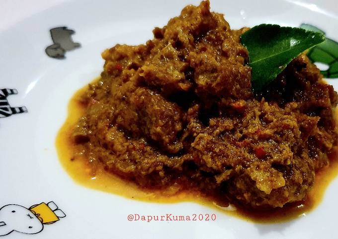 2. Rendang Daging Sapi