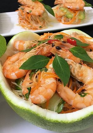 Hình của món Gỏi bưởi 🍤.
