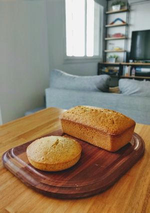 Una foto de Budín de limón y semillas de amapola