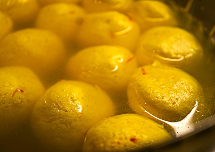 Recipe of Super Quick Homemade Kesar Bhog or Saffron-flavored Rasgulla