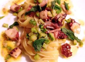 Foto di Fettuccine Polipo Zucchine e Menta