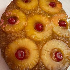 A picture of Crockpot pineapple upside down cake.