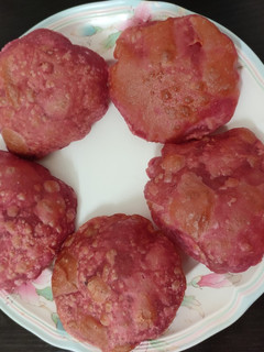 மிளகு கார பீட்ரூட் பூரி (spicy pepper beetroot poori) செய்முறை முக்கிய புகைப்படம்
