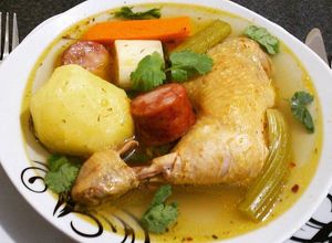 Foto de Poule au Pot (Sopa Francesa, "frango cozido")
