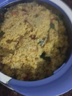 தக்காளி சாதம்(Thakkali satham recipe in tamil) செய்முறை முக்கிய புகைப்படம்