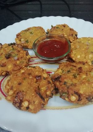 A picture of Masala Vada.