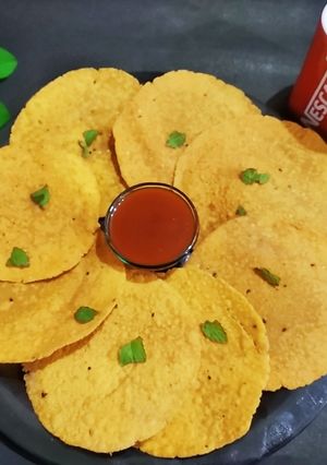 इंस्टेंट बेसन चावल पापड़ (Instant besan chawal papad recipe in Hindi) रेसिपी मुख्य फोटो