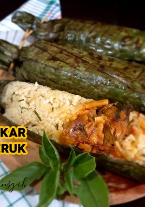 Foto resep Nasi Bakar Daun Jeruk Balado