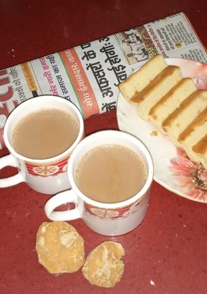 गुड़ वाली चाय (gur wali chai recipe in Hindi) रेसिपी मुख्य फोटो
