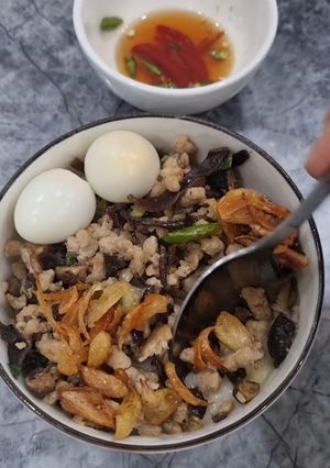 Hình của món Bánh Giò Chén Từ Chén Cơm Nóng.