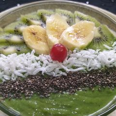 A picture of Healthy green smoothie.