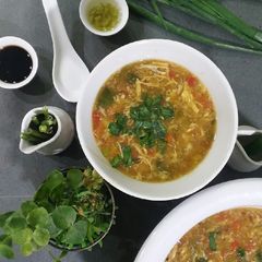 A picture of Hot and sour soup.