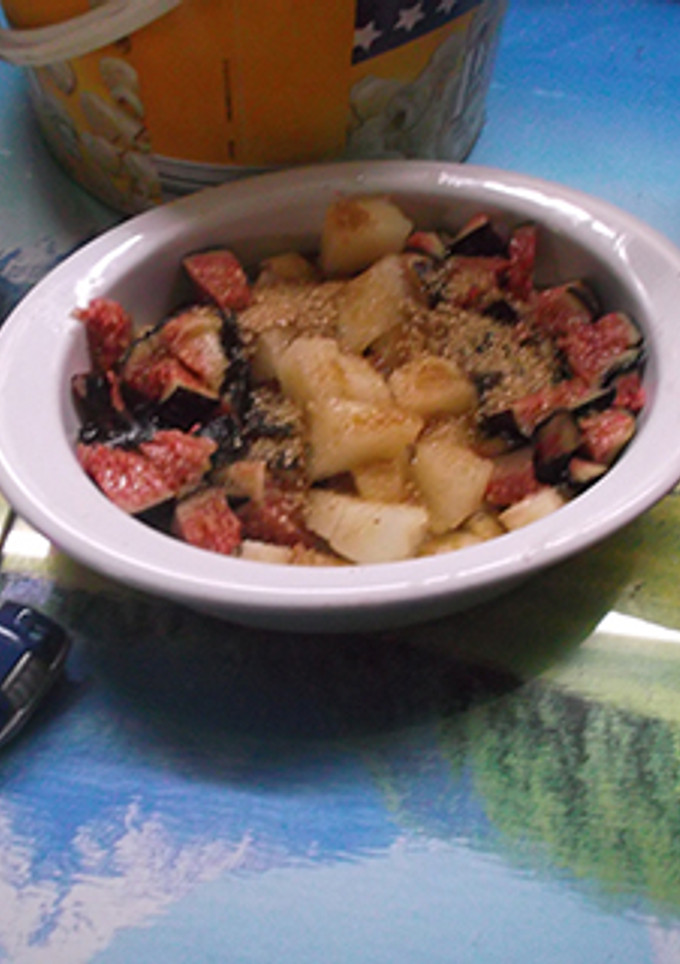Una foto de Postre tres frutas