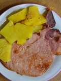 Chuleta ahumada con piña