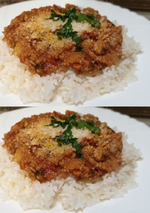O poză a rețetei Orez de konjac cu sos bolognese.