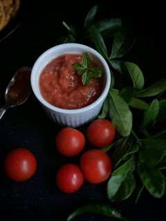 टमाटर चटनी (tamatar chutney recipe in Hindi) रेसिपी मुख्य फोटो