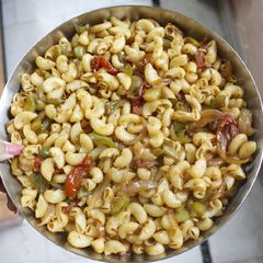 A picture of Veg Macroni.