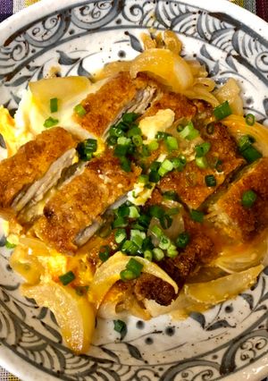 A picture of Japanese Pork Cutlet with Egg.