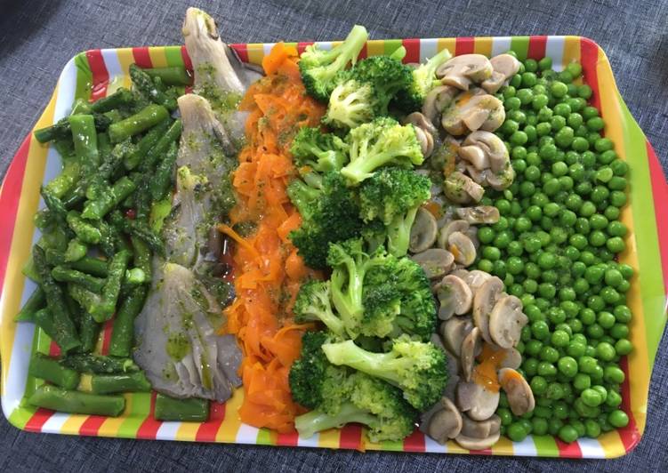 Verduras al vapor🍲🌽🥒🍠🥔🌶aliñadas con ajo y perejil