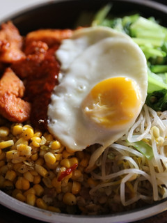 平底鍋韓式拌飯 的食譜成品照片