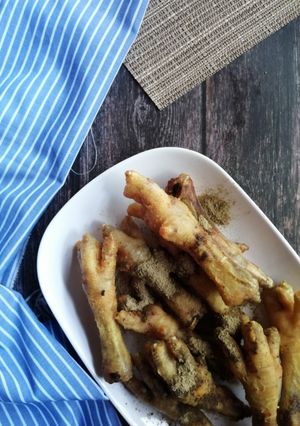 Gambar Kaki ayam goreng rangup bersama kayu manis