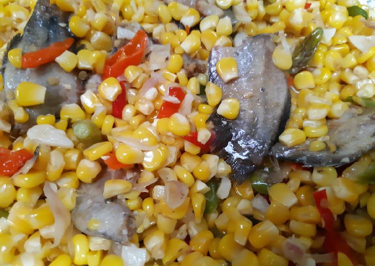 Tumis jagung manis dan ikan peda