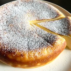 A picture of Rice Cooker Cottage Cheese Cake.