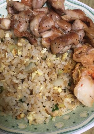 雞腿排蛋炒飯 的食譜成品照片