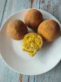 Arancine con formaggio e prosciutto cotto