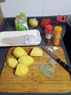 Una foto de Merluza con patatas en olla exprés