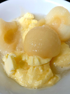 A picture of My Dairy Ice cream with Pears & Pear Syrup.