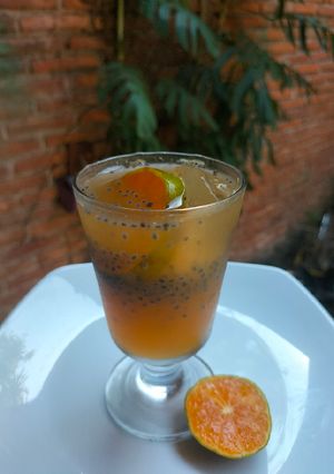 Foto resep Es jeruk selasih