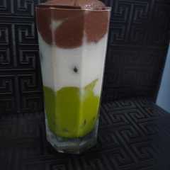 A picture of Alpukat Coklat Ice Cream.