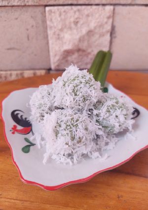 Foto resep Kue Klepon Devina Hermawan