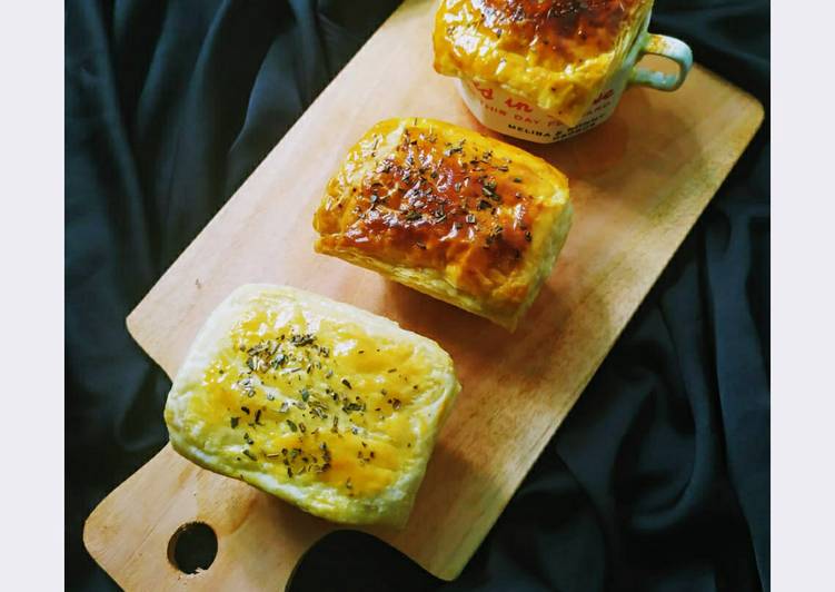 Zuppa Soup with Homemade Puff pastry
